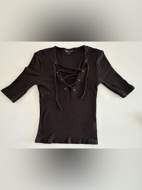 Topshop Women's 2016 Solid Black Ribbed Short Sleeved Lace Up Top Size 2